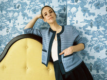 Laden Sie das Bild in den Galerie-Viewer, Poised plaid Cardigan 655Q