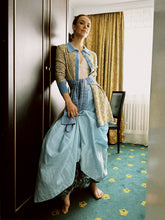 Laden Sie das Bild in den Galerie-Viewer, Oleana Jacke Rosy repeat in Gelbgrün