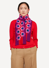 Laden Sie das Bild in den Galerie-Viewer, Neu! Oleana Risograph Schal in Rot und Pinktöne