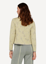 Laden Sie das Bild in den Galerie-Viewer, Neu - Oleana Impressionist Cardigan in der Farbe Light yellow