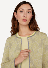 Laden Sie das Bild in den Galerie-Viewer, Neu - Oleana Impressionist Cardigan in der Farbe Light yellow