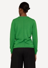 Laden Sie das Bild in den Galerie-Viewer, OLEANA x EDDA - Anne Cleo Cardigan in Grün