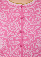 Laden Sie das Bild in den Galerie-Viewer, Neu - Oleana Heritage Cardigan Signe in Rosa