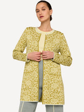 Laden Sie das Bild in den Galerie-Viewer, Oleana Heritage Longcardigan Signe in Lime