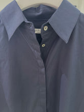 Laden Sie das Bild in den Galerie-Viewer, Neu HW24! NARCISA Tunikahemd Sabine in der Farbe Dunkelblau und Weinrot