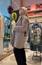 Laden Sie das Bild in den Galerie-Viewer, Caban Mantel mit Pepita Muster von Annette Görtz