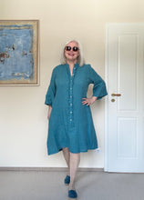 Laden Sie das Bild in den Galerie-Viewer, Leinenkleid ARCO von Backstage Textil