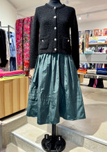 Laden Sie das Bild in den Galerie-Viewer, Neu! NIÜ Midirock in Taft in Salvia