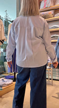 Laden Sie das Bild in den Galerie-Viewer, Narcisa Bluse WILMA mit Streifen blau und weiß