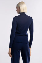 Laden Sie das Bild in den Galerie-Viewer, Oscalito Rollkragen-Pullover in Merinowolle und Seide in Blau
