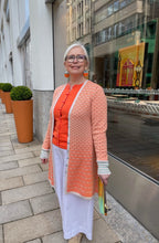 Laden Sie das Bild in den Galerie-Viewer, Neu! Oleana Long Cardigan Flow in der Farbe Orange expression