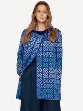 Laden Sie das Bild in den Galerie-Viewer, Neue Farbstellung! Oleana Portugal Long Cardigan