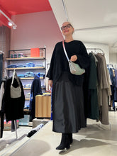 Laden Sie das Bild in den Galerie-Viewer, TIEFENBACHER LEHMANN Tasche Brioche Mini in Glitzer - Silber