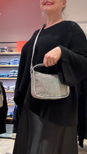 Laden Sie das Bild in den Galerie-Viewer, TIEFENBACHER LEHMANN Tasche Brioche Mini in Glitzer - Silber