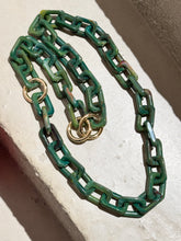 Laden Sie das Bild in den Galerie-Viewer, TIEFENBACHER LEHMANN Acrylkette Firenze flexi in der Farbe grün