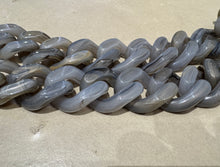 Laden Sie das Bild in den Galerie-Viewer, TIEFENBACHER LEHMANN Acrylkette Siena graphite flexi