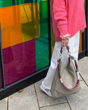 Laden Sie das Bild in den Galerie-Viewer, TIEFENBACHER LEHMANN Makramee Strap BARCELONA in Burgundy/Lavender