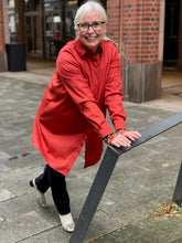 Laden Sie das Bild in den Galerie-Viewer, Neu! NARCISA Tunikahemd Sabine in der Farbe Terra