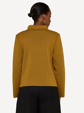 Laden Sie das Bild in den Galerie-Viewer, OLEANA x EDDA - Jacke Pauline in der Farbe Mustard