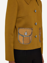 Laden Sie das Bild in den Galerie-Viewer, OLEANA x EDDA - Jacke Pauline in der Farbe Mustard