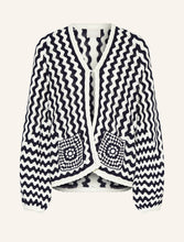 Laden Sie das Bild in den Galerie-Viewer, HEMISPHERE Strickjacke in Strukturstrick