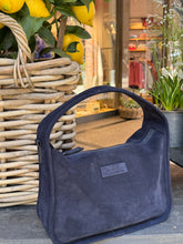 Laden Sie das Bild in den Galerie-Viewer, Tiefenbacher Lehmann Tasche midi Brioche in der Farbe Marine