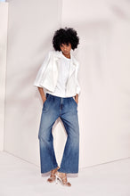 Laden Sie das Bild in den Galerie-Viewer, Cropped Jacke von Louis und Mia