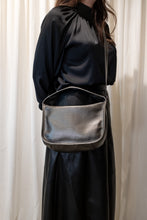 Laden Sie das Bild in den Galerie-Viewer, Neu! Tiefenbacher Lehmann Tasche Brioche in Nappaleder in der Farbe Space