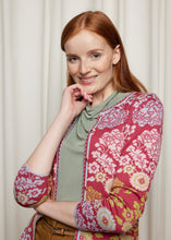 Laden Sie das Bild in den Galerie-Viewer, Oleana Porcelain Cardigan - Design 198 AV