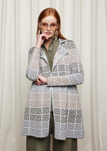 Laden Sie das Bild in den Galerie-Viewer, Oleana Portugal Long Cardigan in Beige