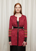 Laden Sie das Bild in den Galerie-Viewer, Oleana Silk road Long Cardigan in Rot