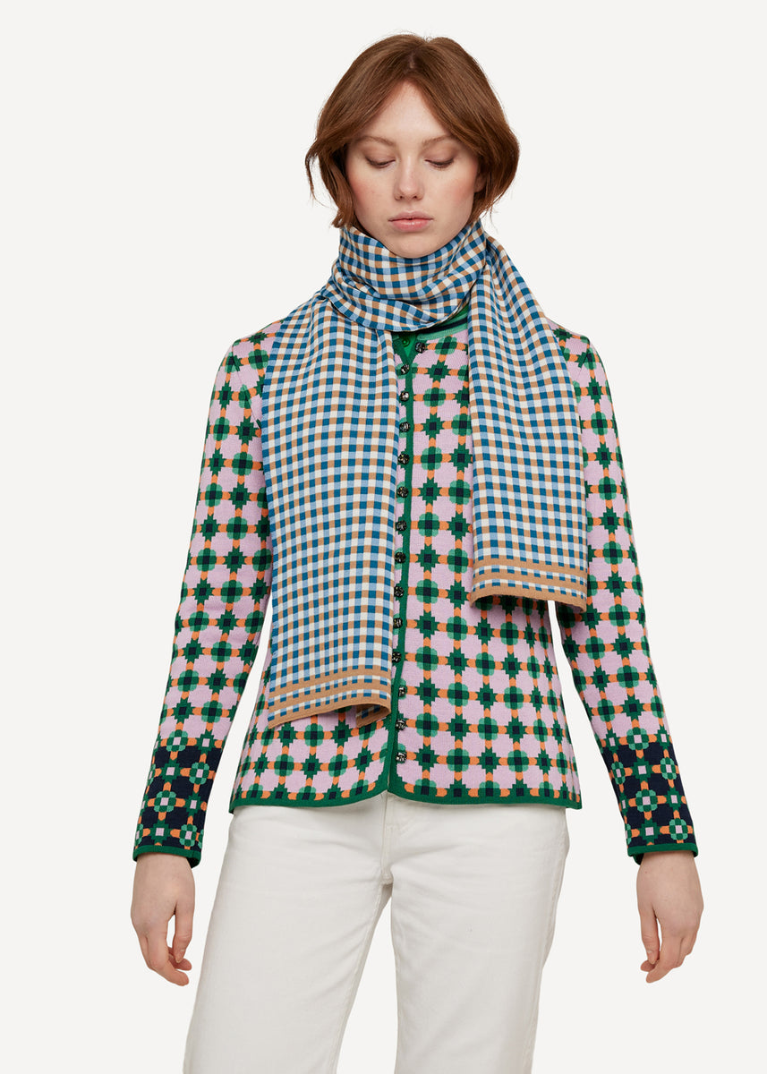 Oleana Schal Design Gingham graph 556 H2 in der Farbe Seaside