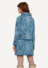 Laden Sie das Bild in den Galerie-Viewer, Sketchbook Jacket in der Farbe High sky