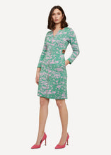 Laden Sie das Bild in den Galerie-Viewer, Oleana Splatter Workdress in der Farbe Peach fizz