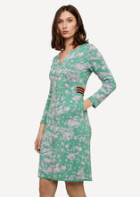 Laden Sie das Bild in den Galerie-Viewer, Oleana Splatter Workdress in der Farbe Peach fizz