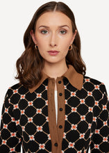 Laden Sie das Bild in den Galerie-Viewer, Oleana Arne agryle Jacket in Schwarz