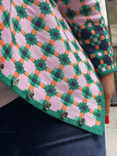Laden Sie das Bild in den Galerie-Viewer, Oleana Pattern Paper Cardigan in Peach fizz