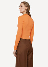 Laden Sie das Bild in den Galerie-Viewer, Oleana Collectors Cardigan in Starfish