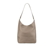 Laden Sie das Bild in den Galerie-Viewer, TIEFENBACHER LEHMANN Shopper in Taupe mit Silber Karabiner