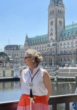 Laden Sie das Bild in den Galerie-Viewer, NARCISA ärmellose Bluse