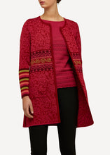 Laden Sie das Bild in den Galerie-Viewer, Oleana Silk road Long Cardigan in Rot