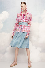 Laden Sie das Bild in den Galerie-Viewer, Oleana Flower and flounce Cardigan in Rosa