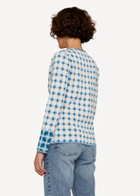 Laden Sie das Bild in den Galerie-Viewer, Oleana Pattern Paper Cardigan in der Farbe Cloudy