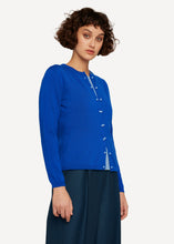 Laden Sie das Bild in den Galerie-Viewer, Neue Farbe! Oleana Carbon copy Cardigan in der Farbe pure Ultramarine