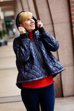 Laden Sie das Bild in den Galerie-Viewer, NARCISA Jacke EEDI