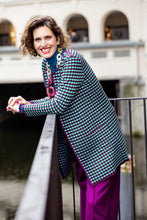 Laden Sie das Bild in den Galerie-Viewer, Oleana Gingham graph Long Cardigan in der Farbe Arcipelago