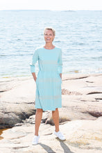 Laden Sie das Bild in den Galerie-Viewer, NEU! Ritva Falla Jersey Kleid POUTA