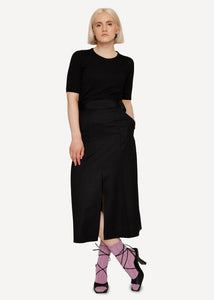 Oleana Monocrhome motif Rock aus reiner Merinowollstoff in der Farbe schwarz