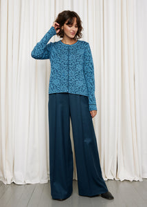 Neu HW24 Oleana Heritage Cardigan Signe in Blau