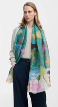 Laden Sie das Bild in den Galerie-Viewer, ÉPICE Stole PS2650 Waterlilies in der Farbe Agate
